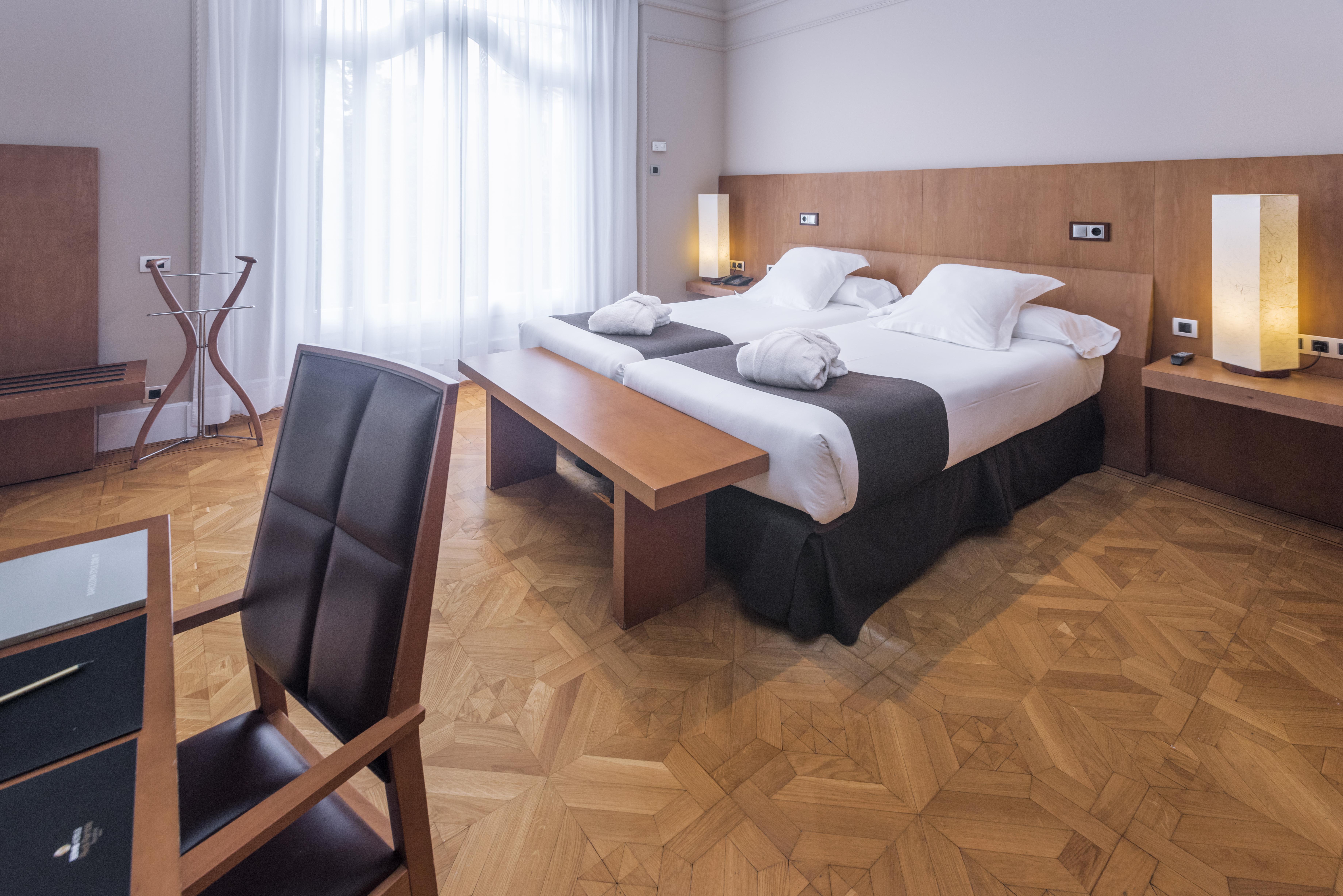 Hotel Serhs Rivoli Rambla — Fotos 1